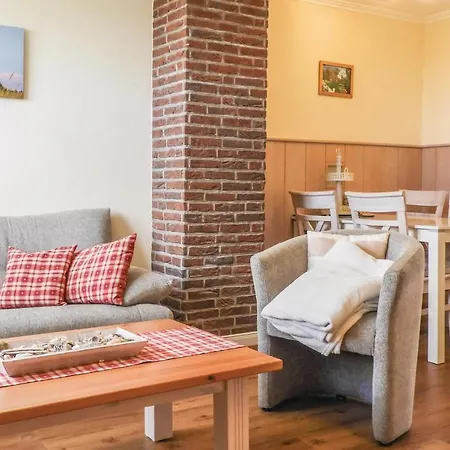 2 Bedroom Cozy In Lägenhet *