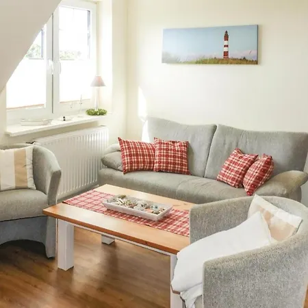 2 Bedroom Cozy In