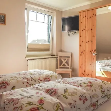 2 Bedroom Cozy In *